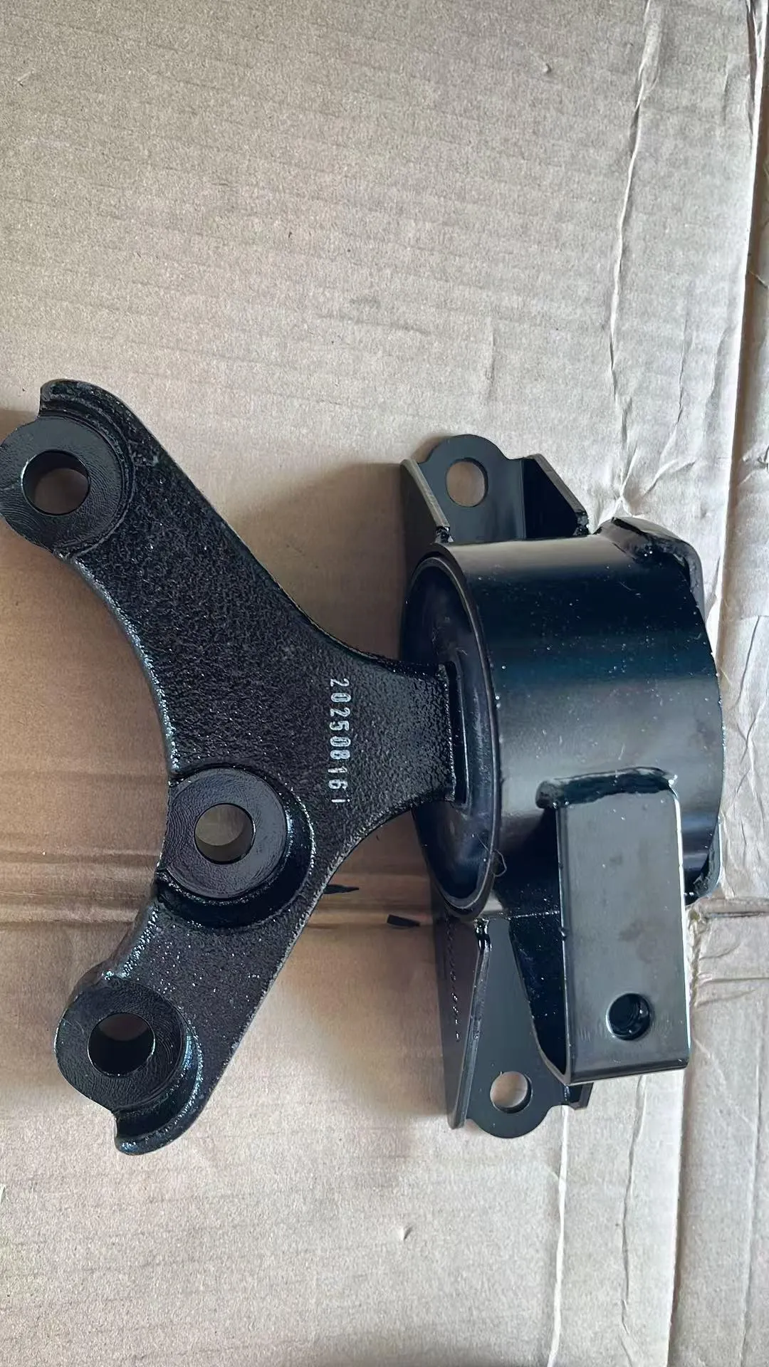 Left suspended cushion assembly