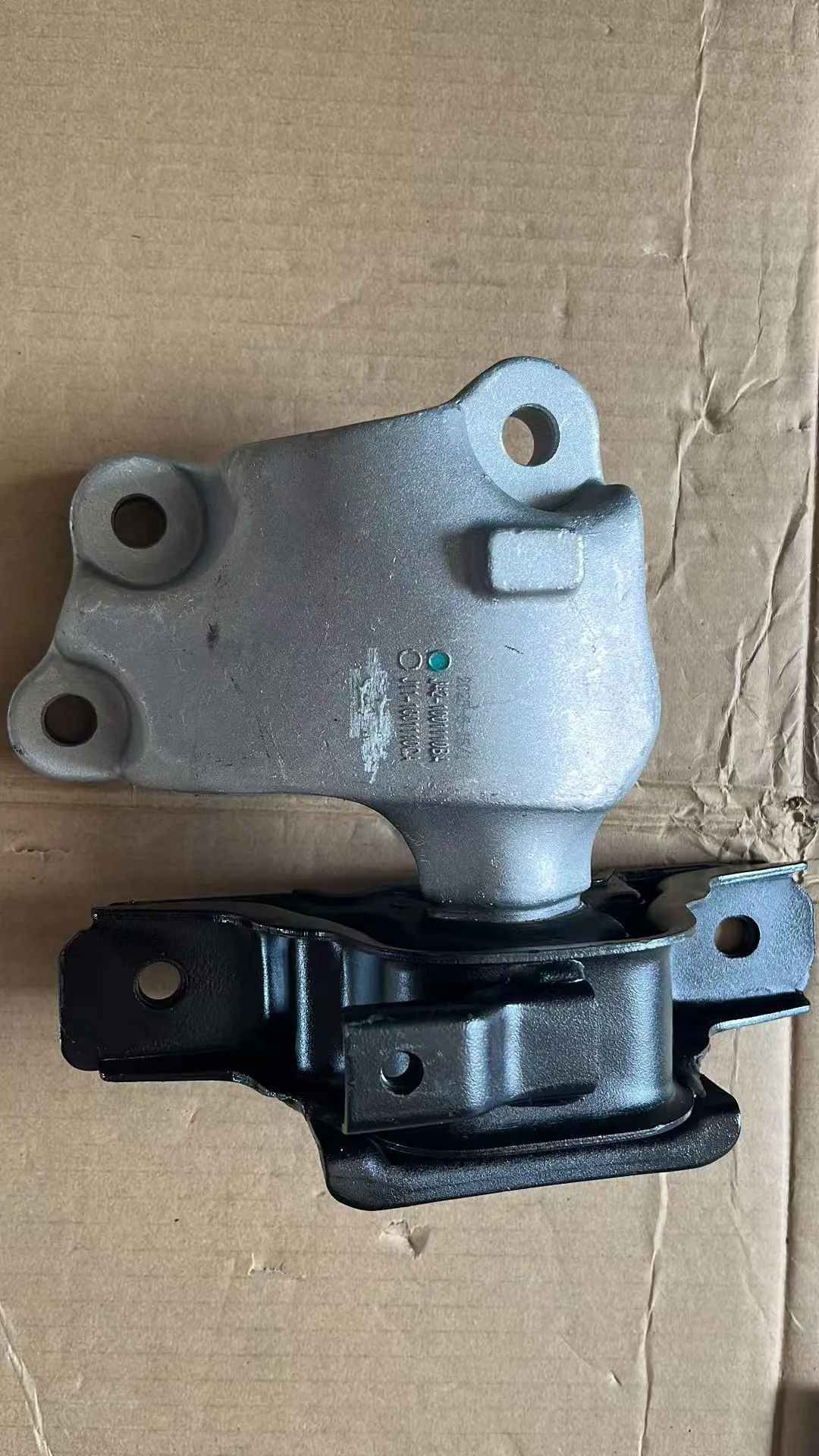 Left suspended cushion assembly